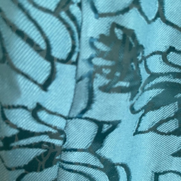 Blouse - Picture 2 of 3